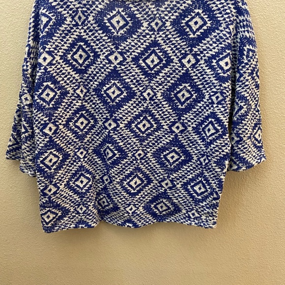 Bongo Top - Picture 4 of 6